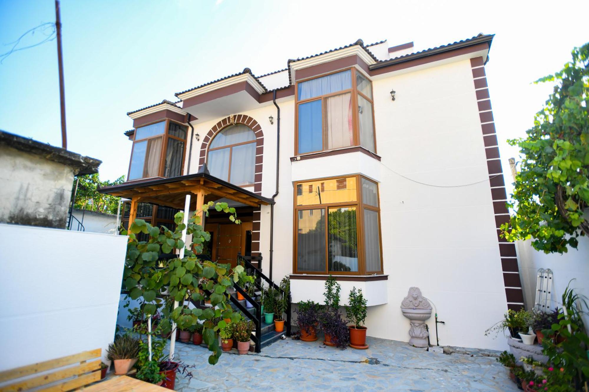 Vila Rivaaa Berat Exterior photo