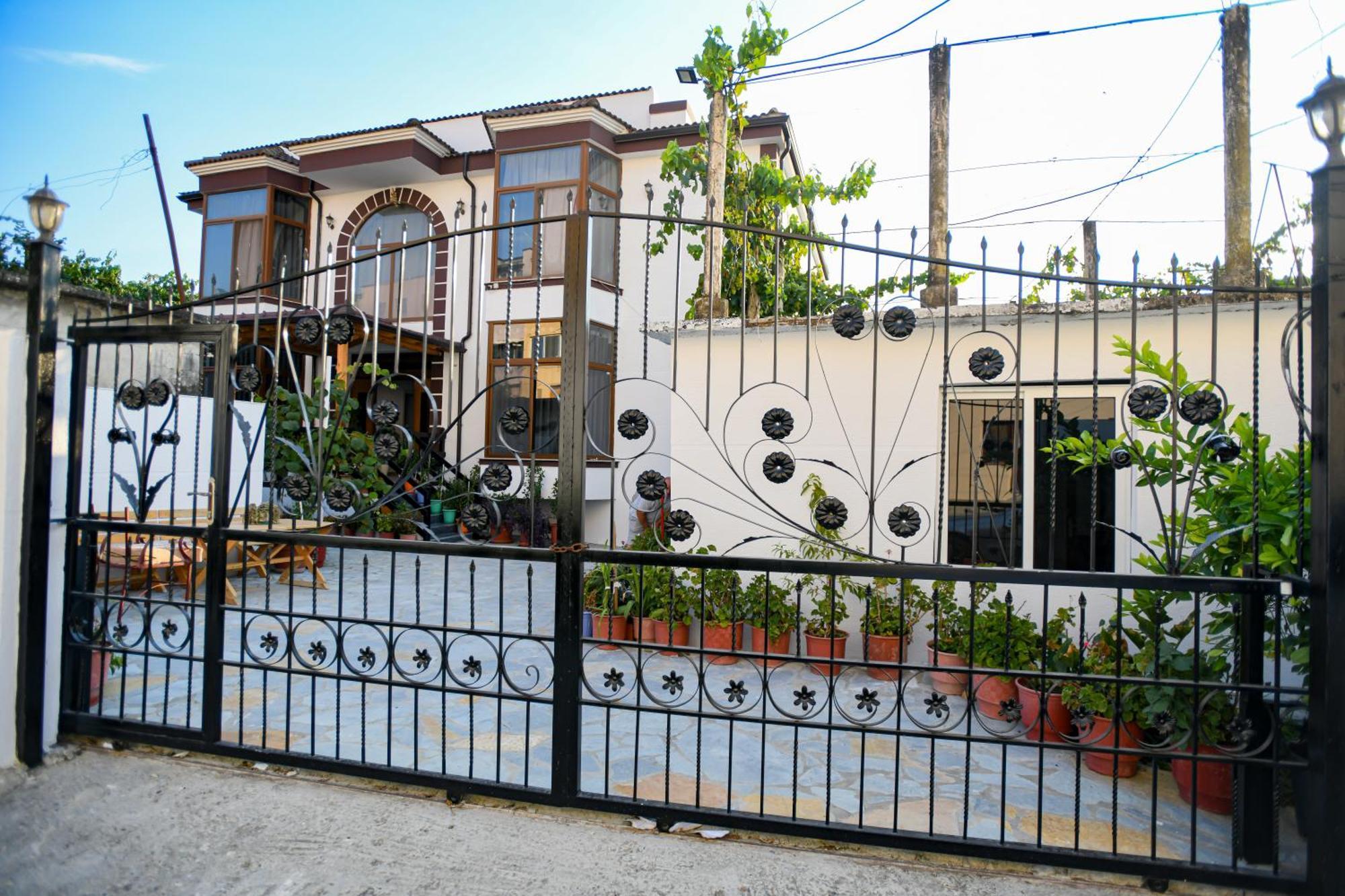 Vila Rivaaa Berat Exterior photo